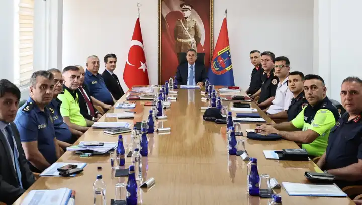 Çeşme’de güvenlik planı devrede: Huzurlu bir yaz için tüm tedbirler alındı