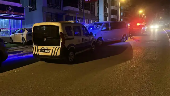 Kütahya'da olacak iş değil! Sevgilisinden ayrılıp annesini rehin aldı
