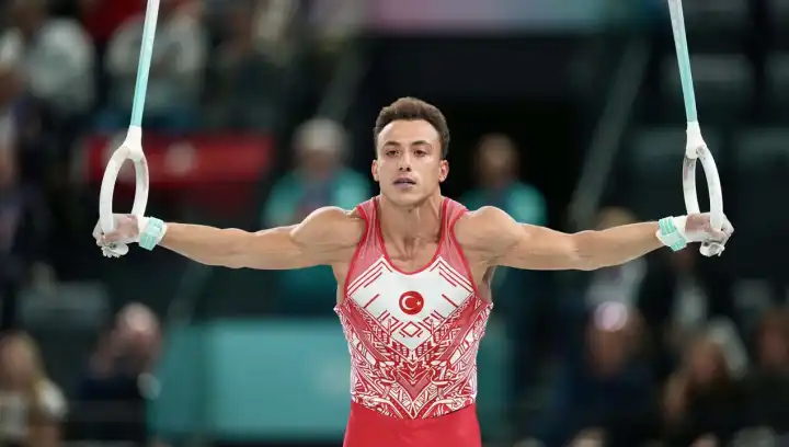 Adem Asil, Avrupa’yı salladı