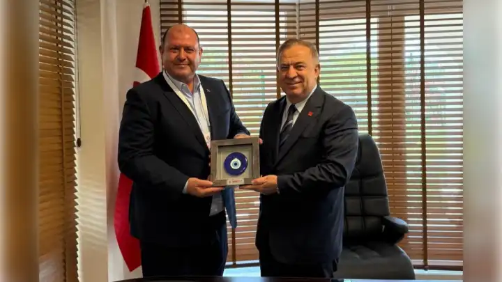 Başkan Çiçek Ankara’da projelerini anlattı