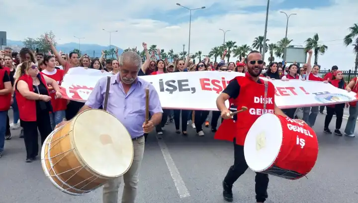 DİSK'ten İzmir basınına haber salvosu: Böyle devam ederseniz...