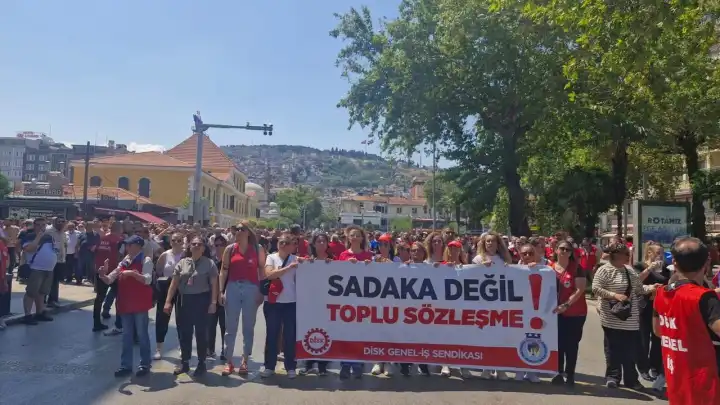 İzmir Büyükşehir ile sendika anlaşmaya varamadı