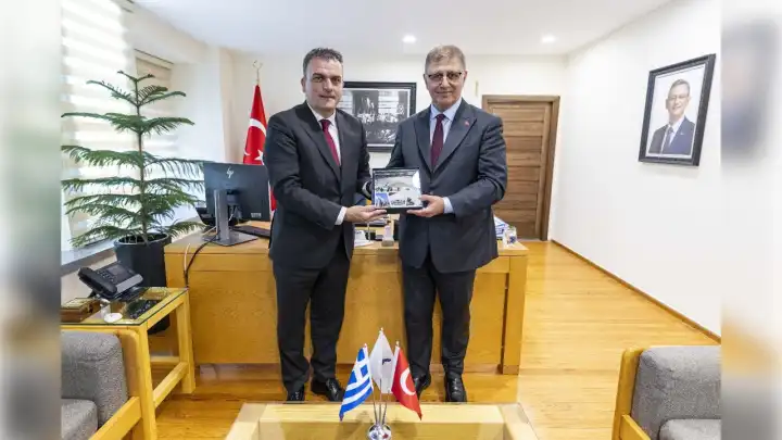 İzmir ve Larissa arasında iş birliği