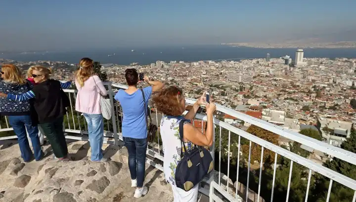 Konak Belediyesi’nde ‘Tarih Gezileri’ başlıyor