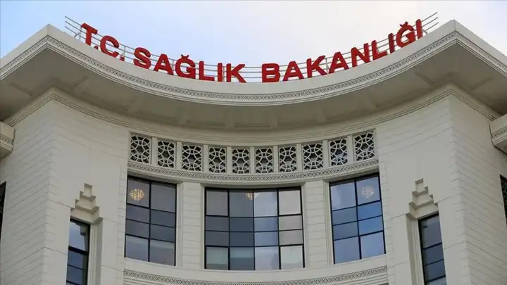 Sağlık Bakanlığı’ndan 25 yaş altı kadınların jinekoloji randevusu iddialarına yanıt