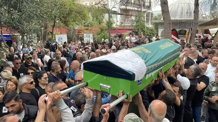 Şimal'in cenazesi Kuşadası'nda defnedildi