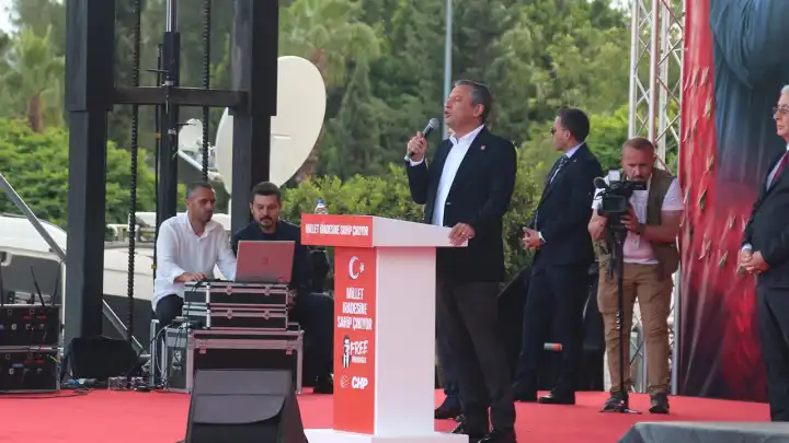 CHP lideri Özel: Kasımdan geçi yok yarışalım, millet karar versin