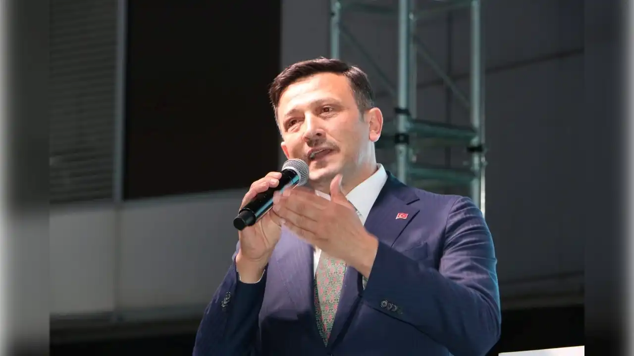 AK Partili Dağ işçilere sahip çıktı: Vebali emekçiye yükleyemezsiniz haberinin görseli