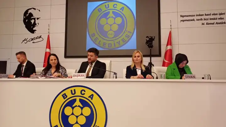 Buca Meclisi’nde pazaryeri ve taşınmaz gerginliği