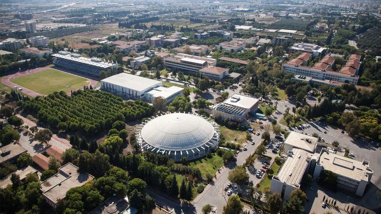 Ege Üniversitesi’nden küresel başarı: RUR 2025 sıralamasında öne çıktı haberinin görseli