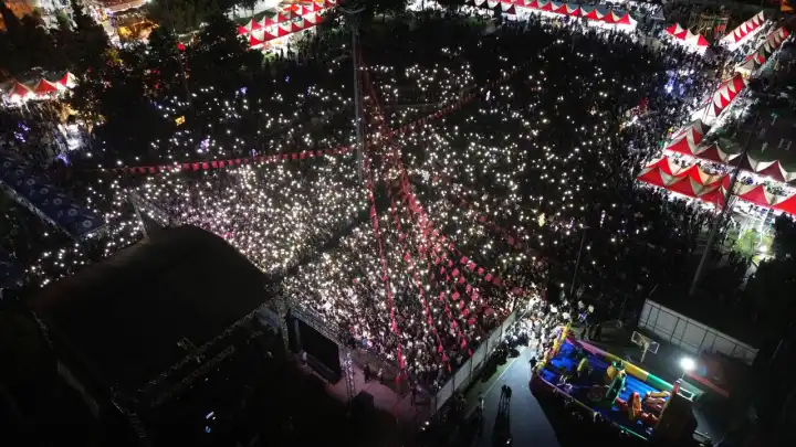 Kemalpaşa’da 52. Altın Kiraz Festivali coşkuyla kutlandı