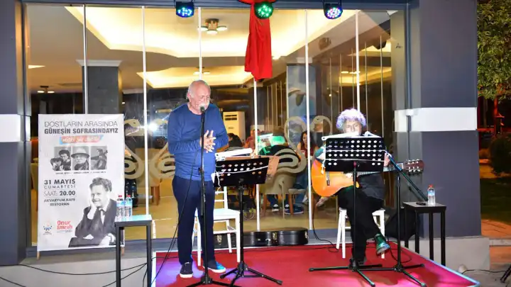 Nazım Hikmet Çiğli’de şiir ve müzikle anıldı