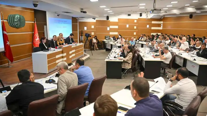 Bornova’da geri dönüşüm tesisine onay