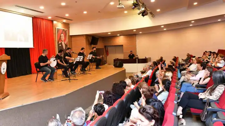 Çiğli’de Ahmed Arif,  şiirlerle ve türkülerle anıldı