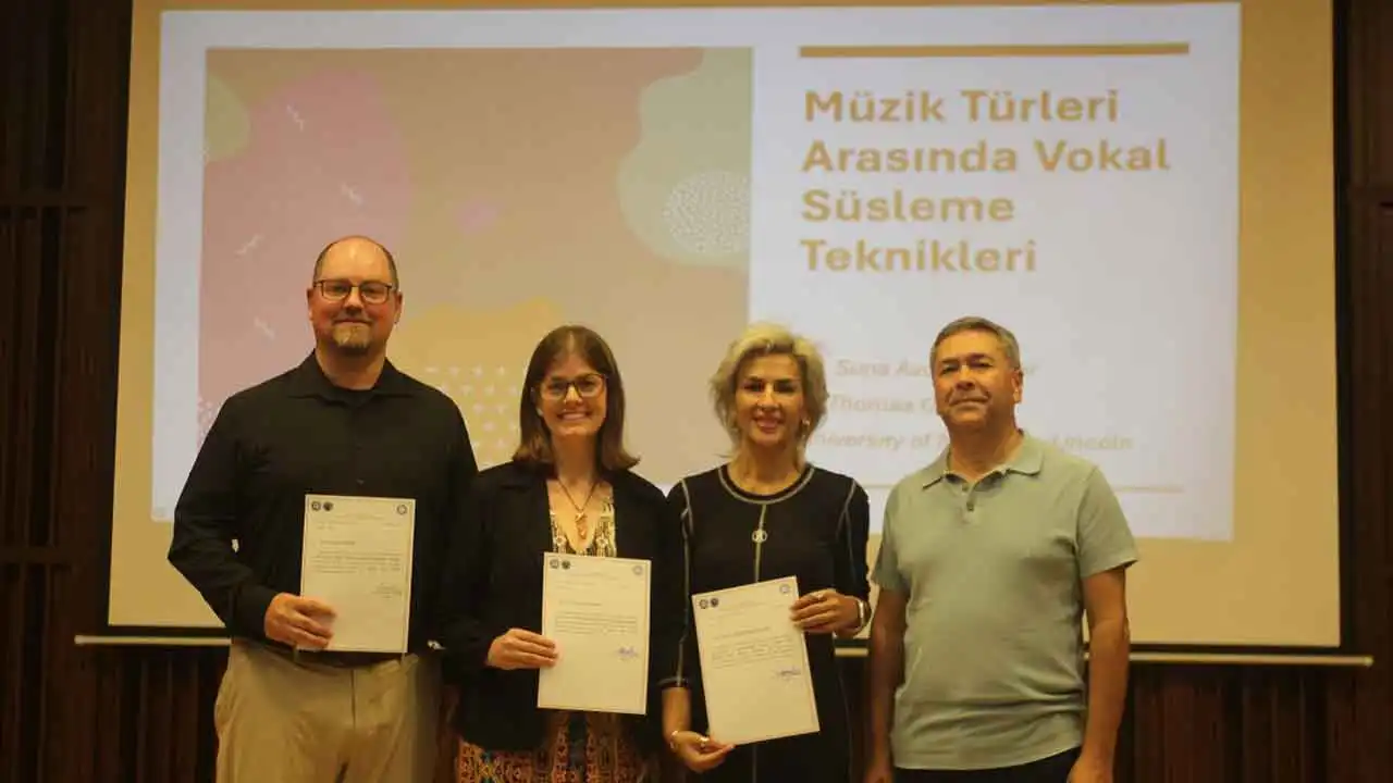 Ege Üniversitesinde “Vokal Süsleme Teknikleri” Workshopu düzenlendi haberinin görseli