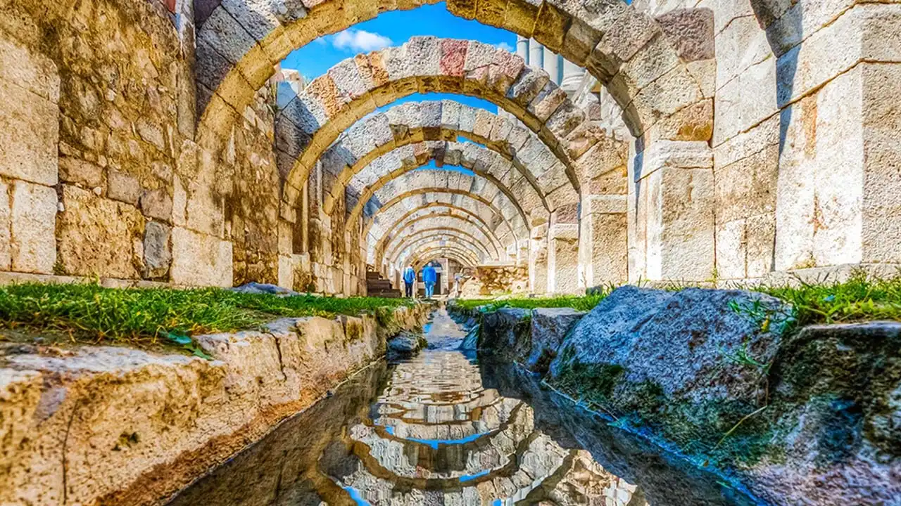 Agora Antik Kenti nerede? Agora Antik Kenti giriş ücreti ne kadar? haberinin görseli