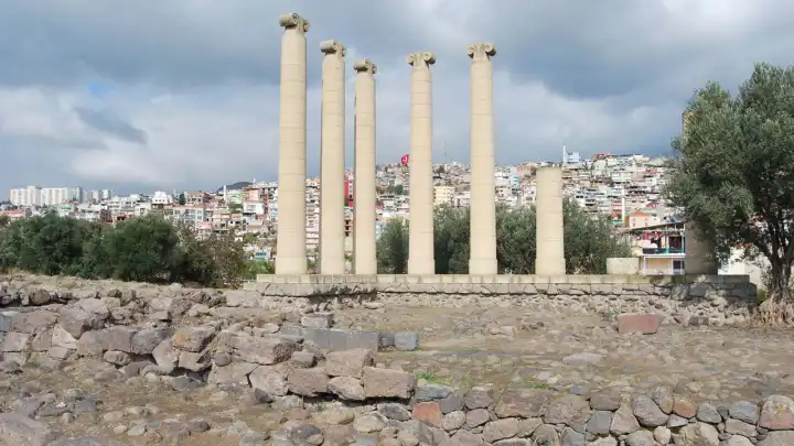 Bayraklı Smyrna Antik Kenti nerede? Bayraklı Smyrna Antik Kenti giriş ücreti ne kadar?