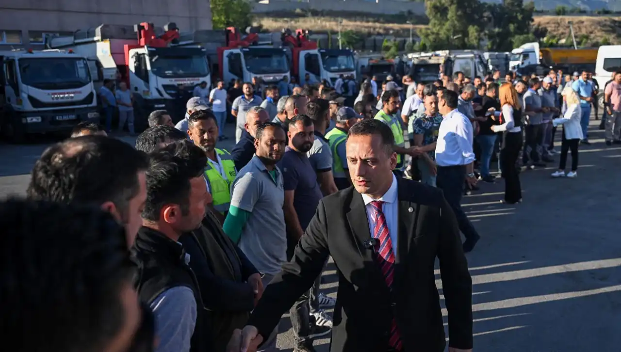 Eşki’den sendika temsilcilerine sert çıkış: Kimse CHP’yi tehdit edemez haberinin görseli