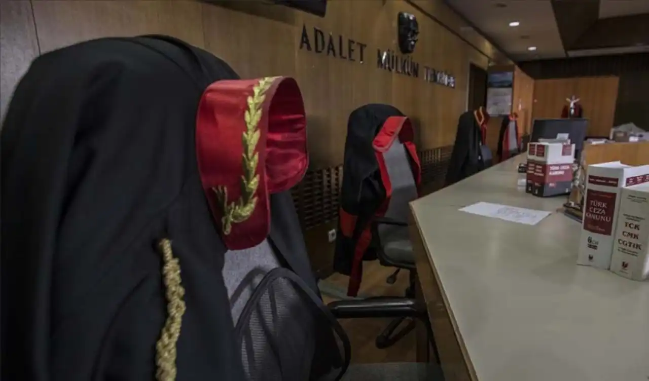 Ayhan Ağgedik cinayetinin sırrı 17 yıl sonra çözüldü: Sanıklara ceza yağdı haberinin görseli