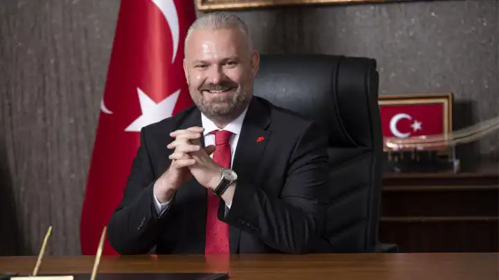 Başkan Pehlivan’dan bayram mesajı: Tüm hemşehrilerime sağlıklı, mutlu, huzurlu bir bayram diliyorum
