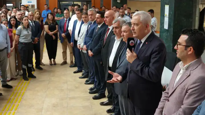 Başkan Türkmen, Kurban Bayramı öncesi personel ziyaretinde bulundu