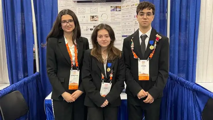 Özel Ege Lisesi öğrencileri Regeneron ISEF 2025’te Türkiye’yi gururla temsil etti