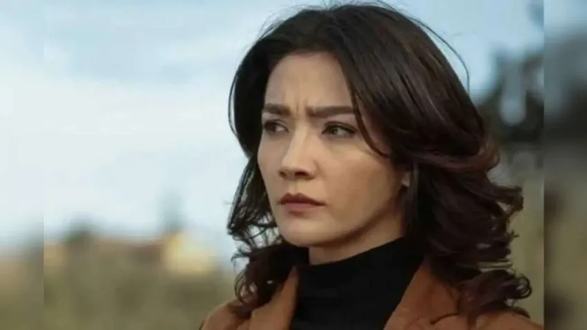Aybüke Pusat setlere geri dönüyor haberinin görseli