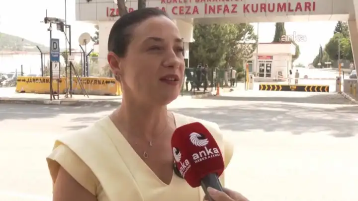 Başkan Sengel’den İzmir Buca Cezaevi’ne nakledilen Mehmet Murat Çalık’a ziyaret