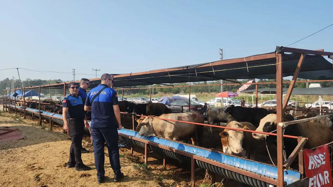 Çiğli’de kurban denetimleri bayramın ilk gününde başladı haberinin görseli
