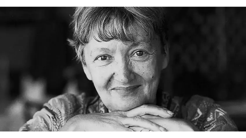 Günümüz dünyası üzerine zekice bir eleştiri, fantastik bir serüven haberinin görseli