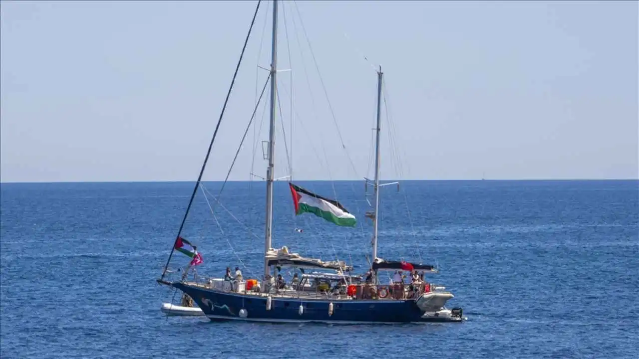 12 aktivist ablukayı kırmak için Gazze’ye yelken açtı  haberinin görseli