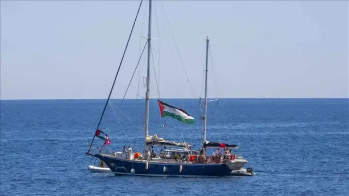 12 aktivist ablukayı kırmak için Gazze’ye yelken açtı 