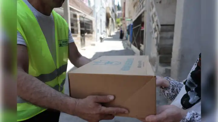 Konak’ta kurban bağışları ihtiyaç sahiplerinin sofrasına ulaşıyor