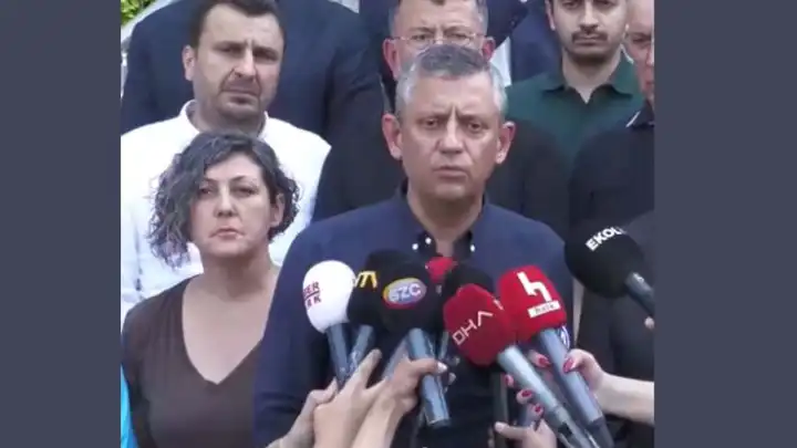 Özgür Özel ve Mansur Yavaş'tan Ferdi Zeyrek hakkında açıklama