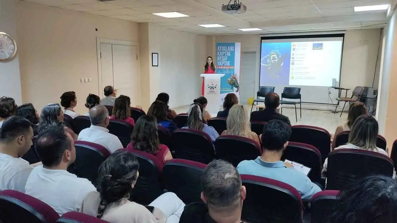 Çiğli’de “Atıkları Kaptık, Resif Yaptık” semineri haberinin görseli