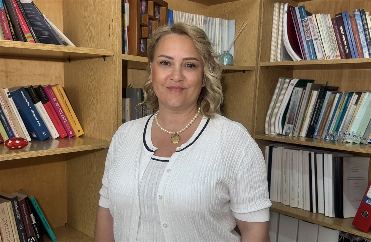 Başlık: Türkiye’de Doğurganlık Hızı Alarm Veriyor: Geniş Aileler Yerini Yalnızlaşan Bireylere Bırakıyor başlıklı video haberin görseli