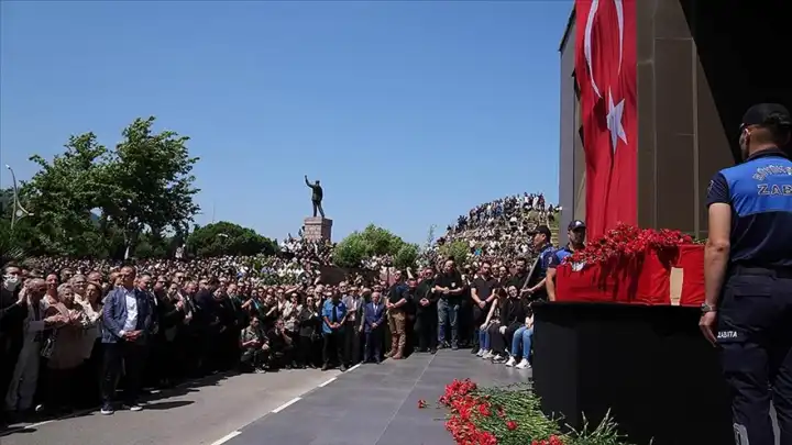 Onbirler Ferdi Zeyrek'i  uğurladı!