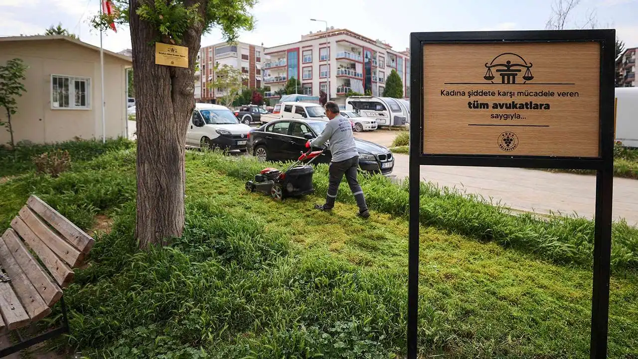 Buca Belediyesi’nden kadına şiddete karşı anlamlı destek haberinin görseli