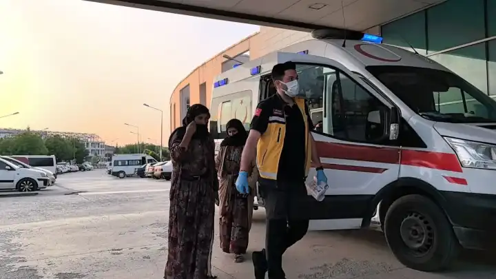 Çadır kentte gıda zehirlenmesi: 40 kişi hastanelik oldu