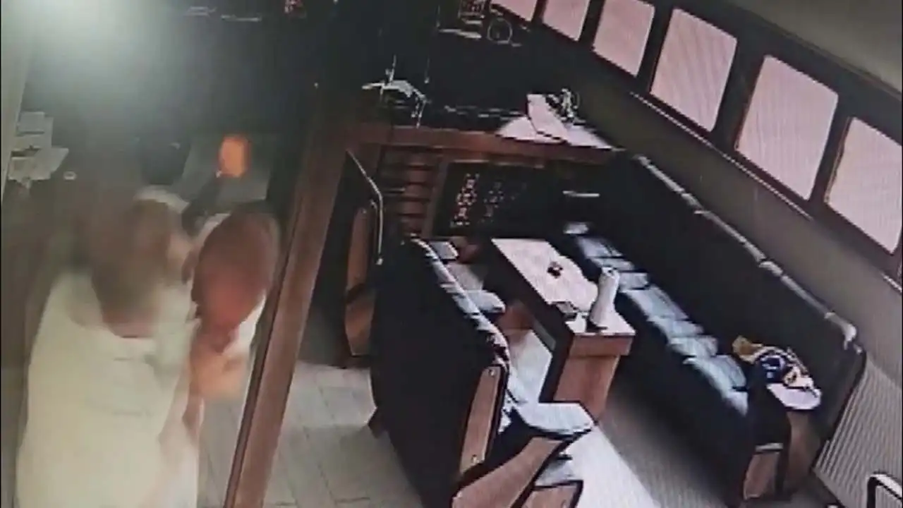 Ofiste yaşanan silahlı kavgada iş insanı hayatını kaybetti! haberinin görseli