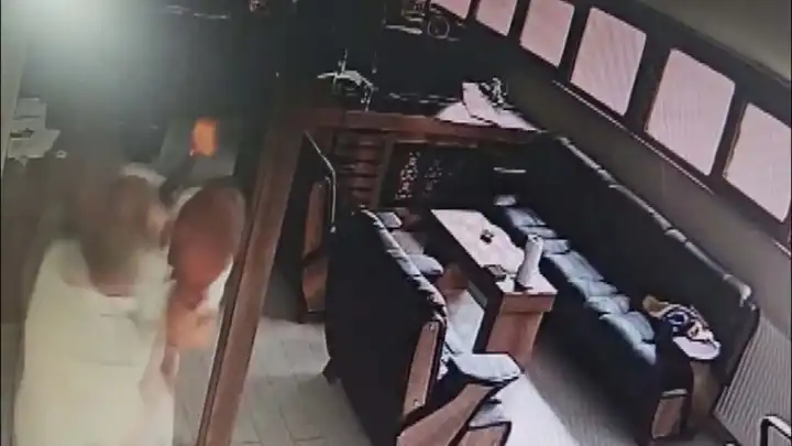 Ofiste yaşanan silahlı kavgada iş insanı hayatını kaybetti!