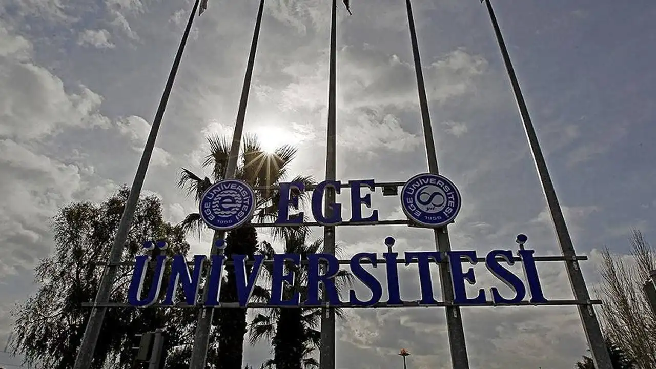 Ege Üniversitesi’nde mobbing iddiaları gündemden düşmüyor haberinin görseli
