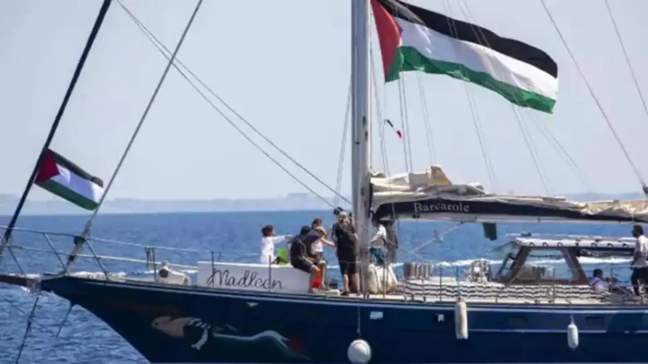 İsrail, Madleen gemisindeki Türk gönüllüyü Almanya’ya sınır dışı ediyor haberinin görseli