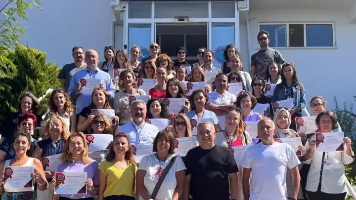 İzmir eğitimde Avrupa vizyonunu yakaladı: Erasmus+ ile dolu dolu bir yıl!