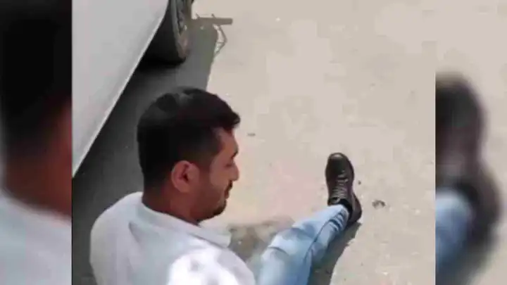 Kendisin rahatsız eden adamı önce vurdu sonra kayda alıp paylaştı