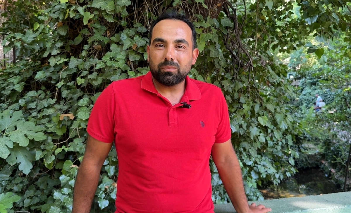 Tireli Vatandaşın Yaralı Balıkçıl Kuşla Ege Şivesiyle Sohbeti Sosyal Medyada Gündem Oldu başlıklı video haberin görseli