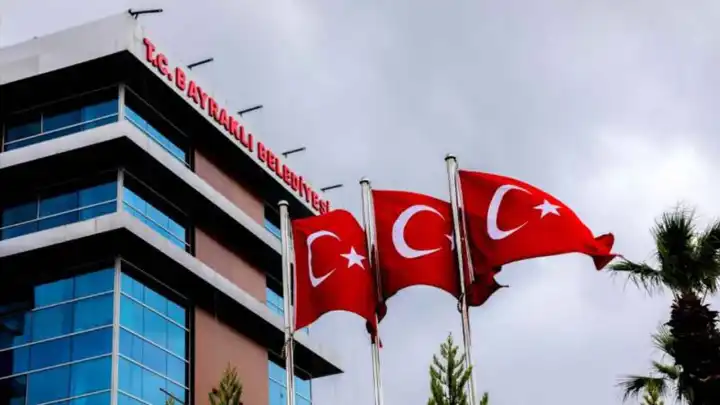 Bayraklı’da yas nedeniyle etkinlikler ertelendi