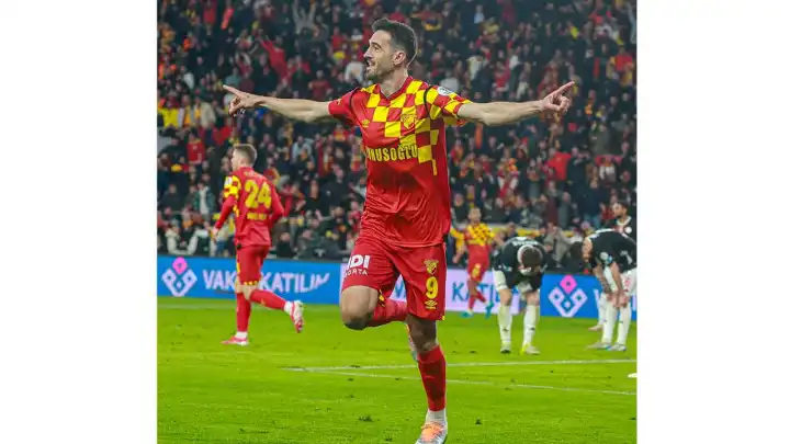 Göztepe’de Kubilay Kanatsızkuş ile yollar ayrıldı 