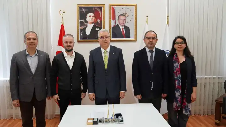 İzmir'de Kırmızı Yanaklı Su Kaplumbağası araştırılıyor