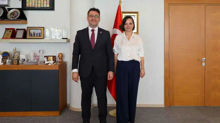 Karabağlar’da kentsel dönüşüm için üniversiteler ile iş birliği hamlesi